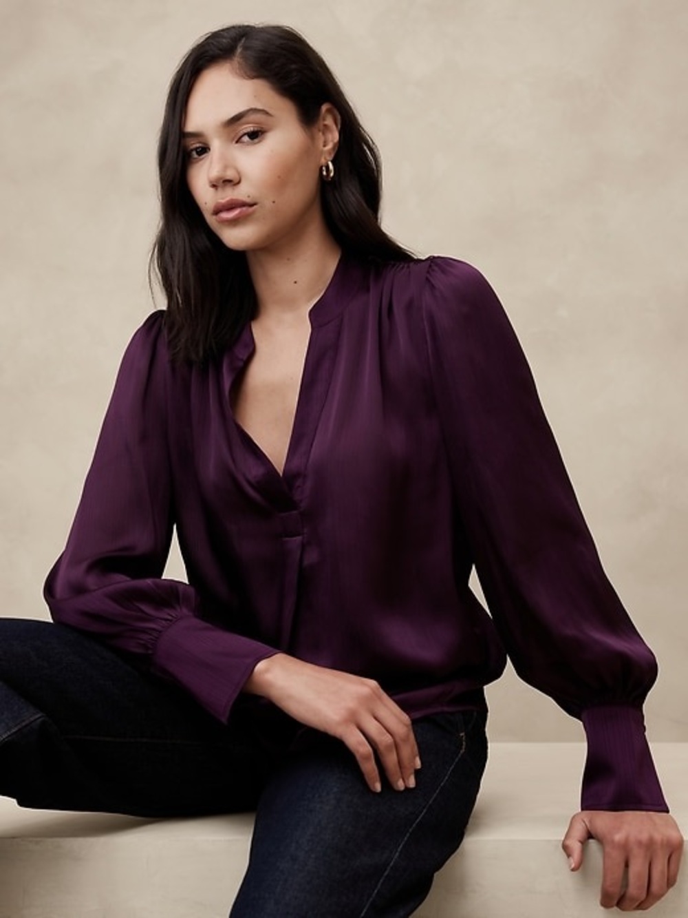 Like NEW! Elegant Pinot Noir Banana Republic V-Neck Blouse